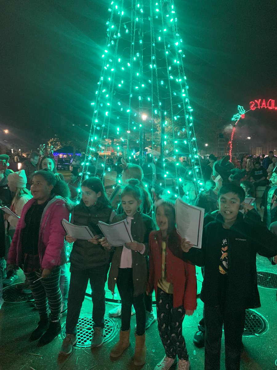 Our BETA kiddos sang their hearts out tonight at Downtown Lights Up BG! We loved caroling!! <a href="/MrsLevisClass/">Kaitlyn Levis</a> <a href="/MrsWatt_5th/">Adriane Watt</a> <a href="/MrsDarnell_CTE/">Lori Darnell</a> <a href="/ctetigers/">Cumberland Trace ES</a>