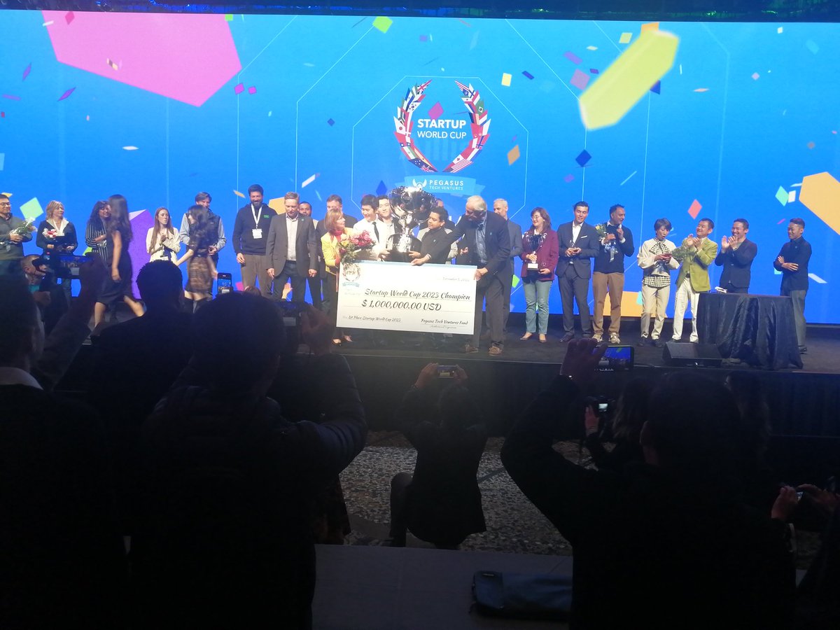SeptiBuks's tweet photo. #Ailis (Japan🇯🇵 ) took the grand prize, walking away with $1,000,000 at the #StartupWorldCup 2023 in San Francisco. In second place: #SaveFruit (Mexico🇲🇽), and in third place #Voinosi (Republic of Korea). Congratulations. Will Africa feature in 2024? https://t.co/bA5fC9UsHr