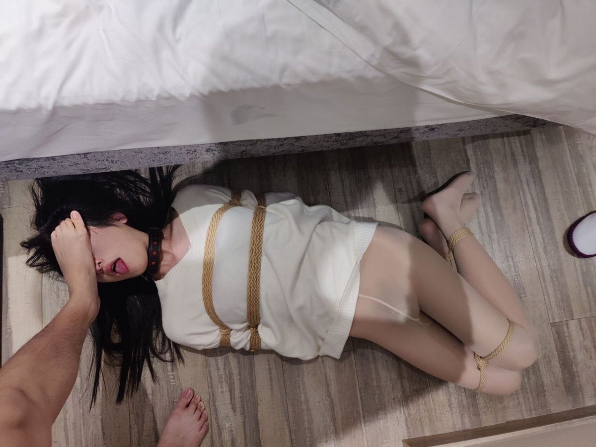 收西安的学生人妻母狗，只收高质量的母狗，高新区附近的最好。有贡献女朋友的，身边朋友的速私。找到合适的就不收了。