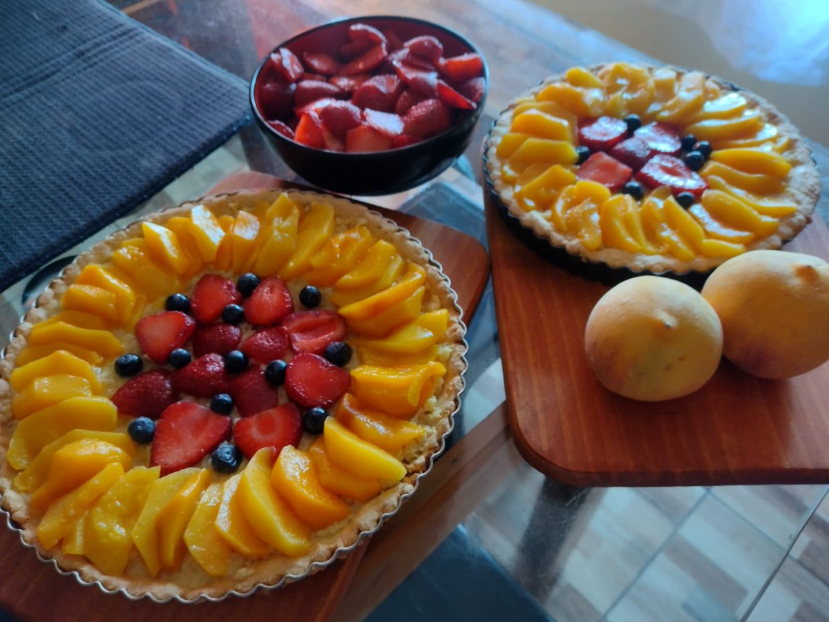 DOLCECANDY6's tweet photo. Cerrando el día con unas deliciosas tartaletas 😋 ( no olvides agendar tu pan de pascua 100% casero) síguenos en nuestro instagram y pide el tuyo. #viñadelmar #Valparaiso #valpo #viña #dulzura #Premium #cake 😋 https://t.co/BQkJe1OUxG