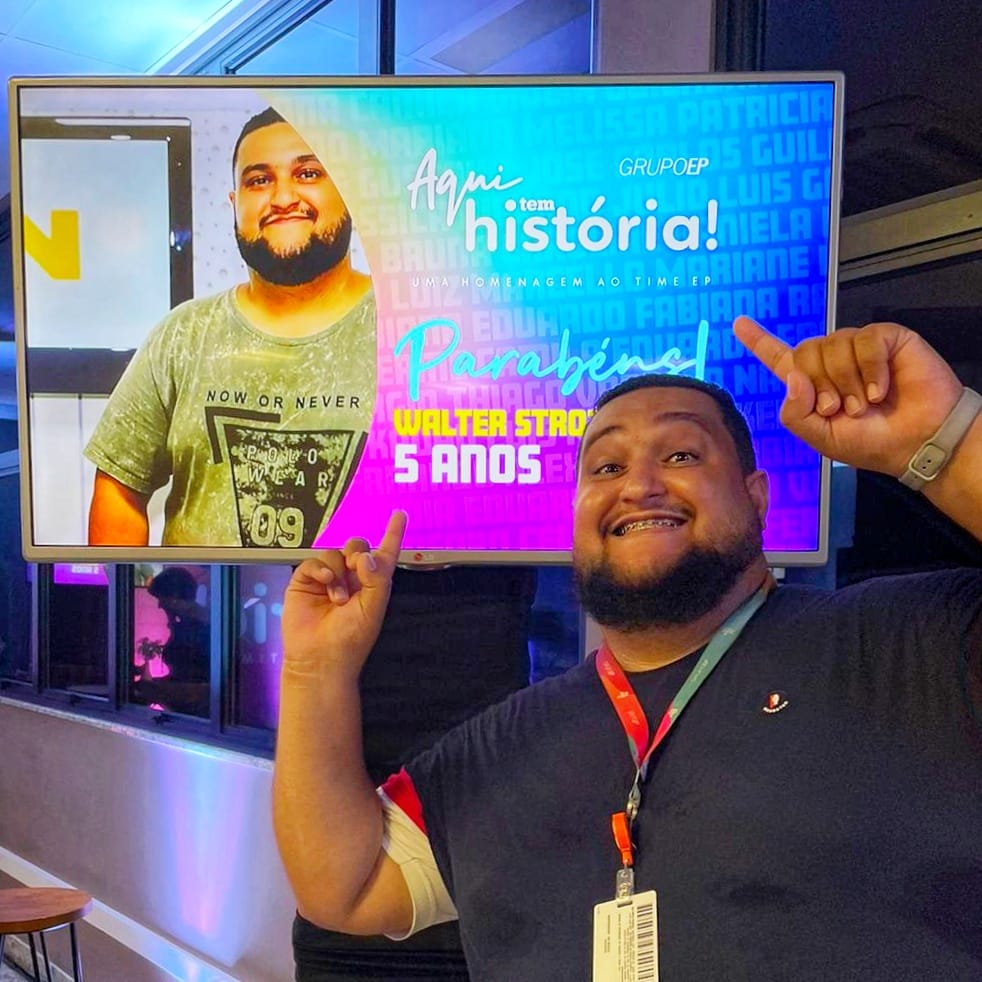 walterstrozzi's tweet image. Dia de celebrar os cinco anos de #acidadeon e grupo @eptvoficial. Gratidão 🚀