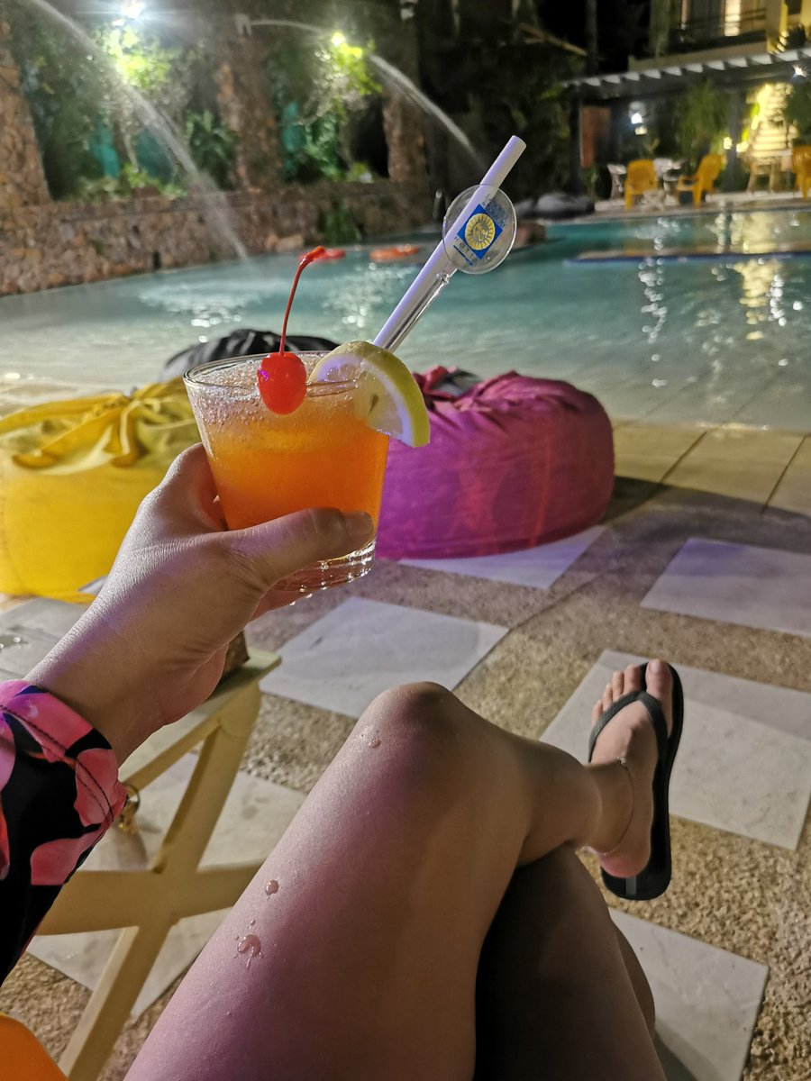 NicanicksR's tweet photo. @bitxhidc Cheers miloves! 🥂😘 https://t.co/ZgyIwgtRbc