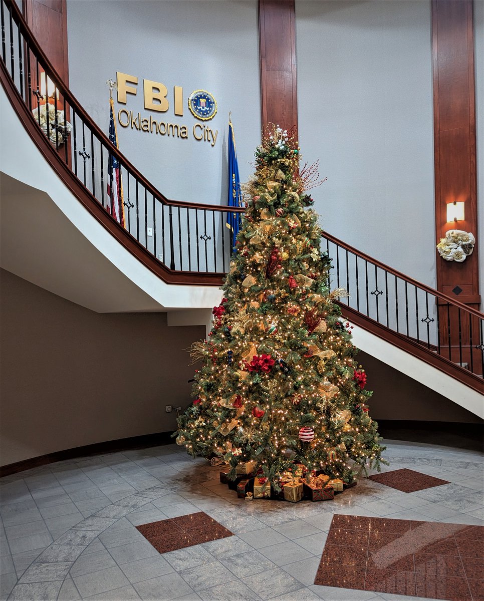 It's a festive Friday here at #FBI Oklahoma City! We hope everyone has a safe, wonderful weekend.