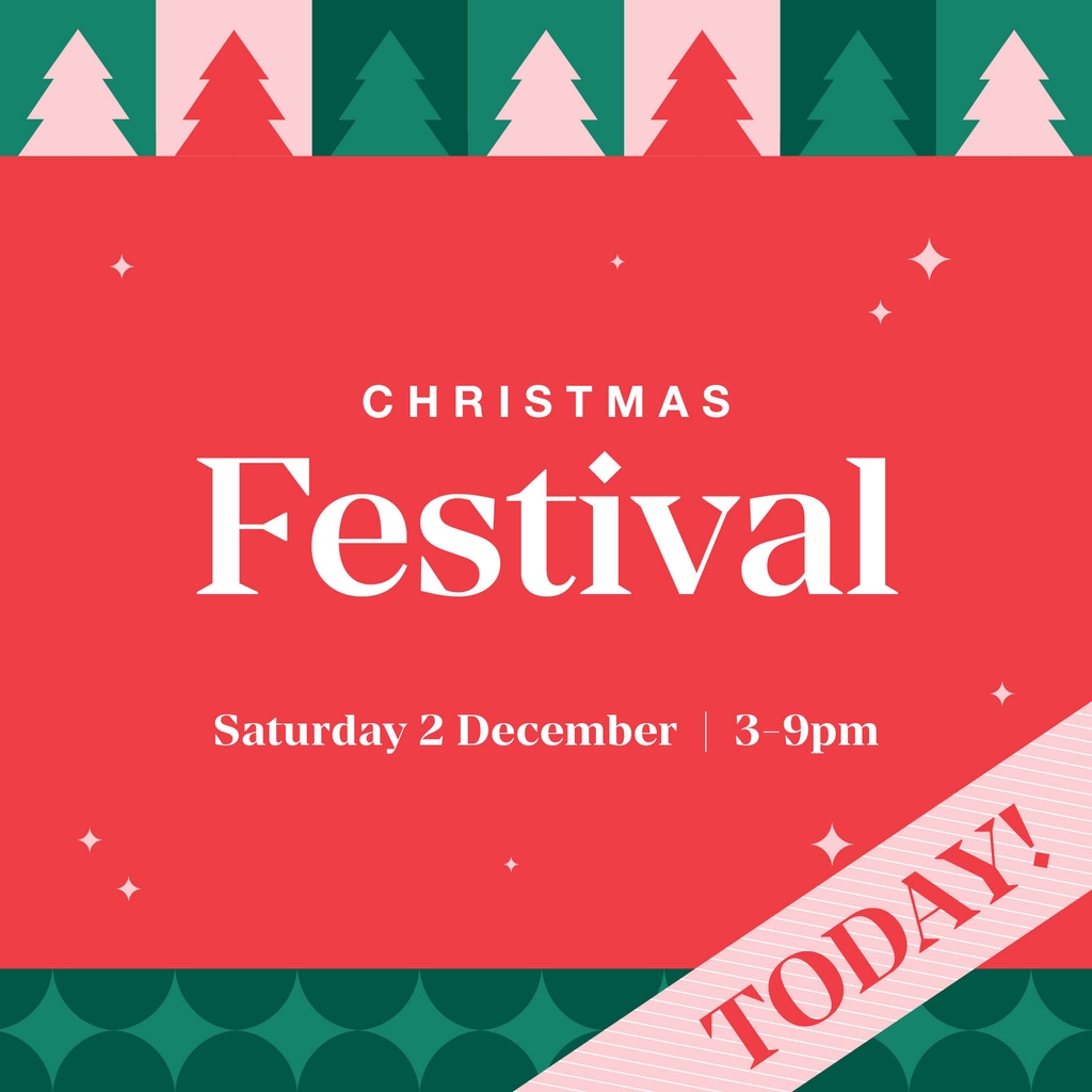 vinesydney's tweet photo. Send some texts and gather your friends to kick off the festive season at the Christmas Festival.... TODAY!
⁠
🎈 Kids carnival 🎄 Artisan Markets 🌟 Live Music 🎶 Festive Treats 🍔 Food truck 🎁 Jumping Castles 💚 + more⁠
⁠
See you at 3pm
⁠
ℹ️ https://t.co/qQuipbgKns https://t.co/pQo4DNr2z1