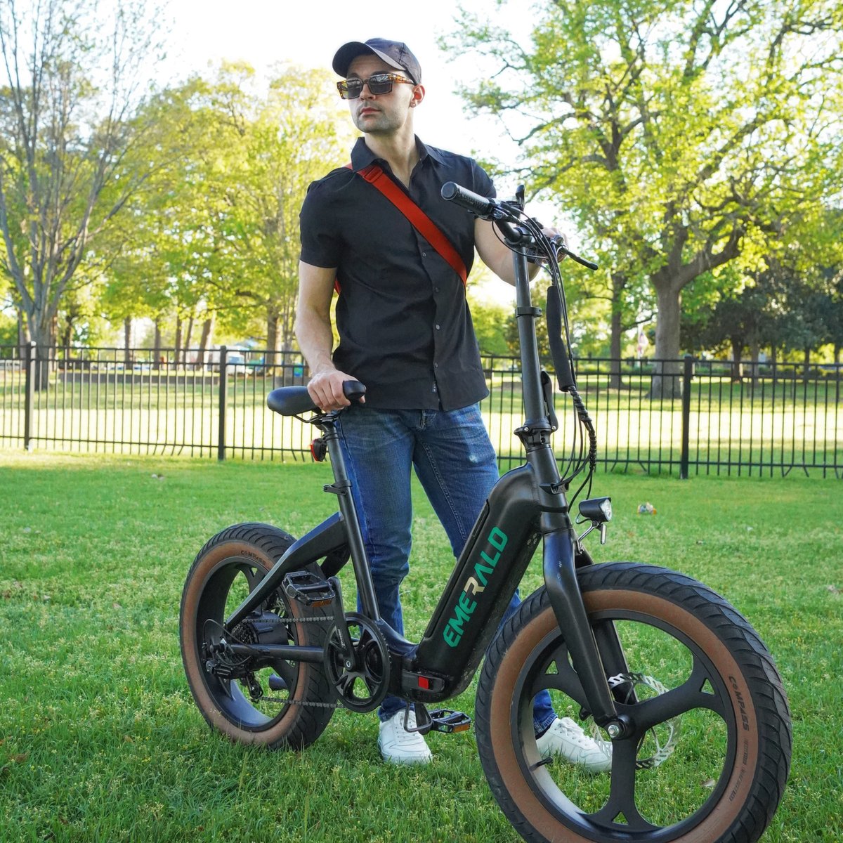 What better way to explore the weekend than with the Emerald Fold, the everyday cruiser ebike. Comfortable, foldable, one-of-a-kind. 👌