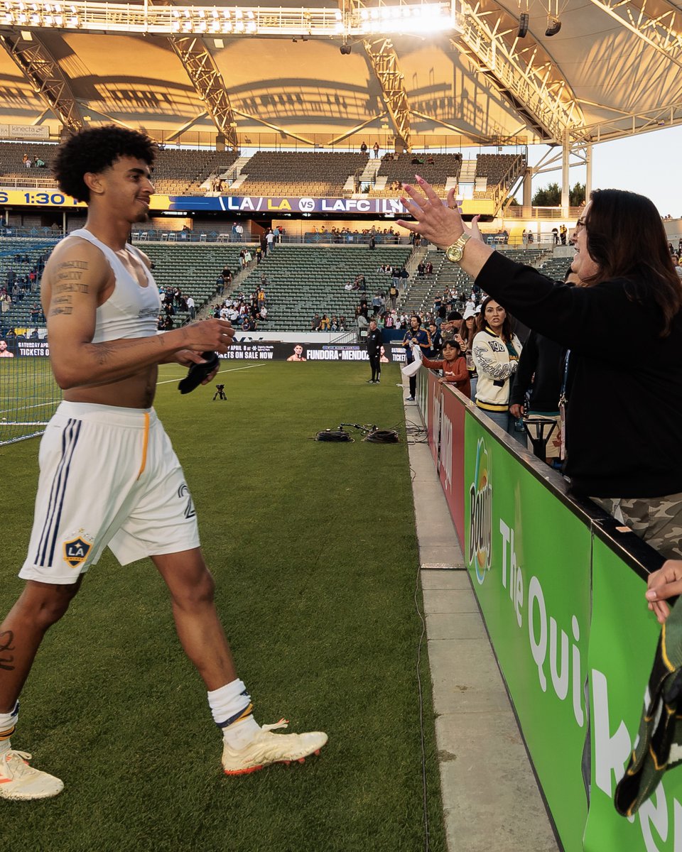LAGalaxy's tweet photo. Family first π
#GDays https://t.co/2eDmQUsJco