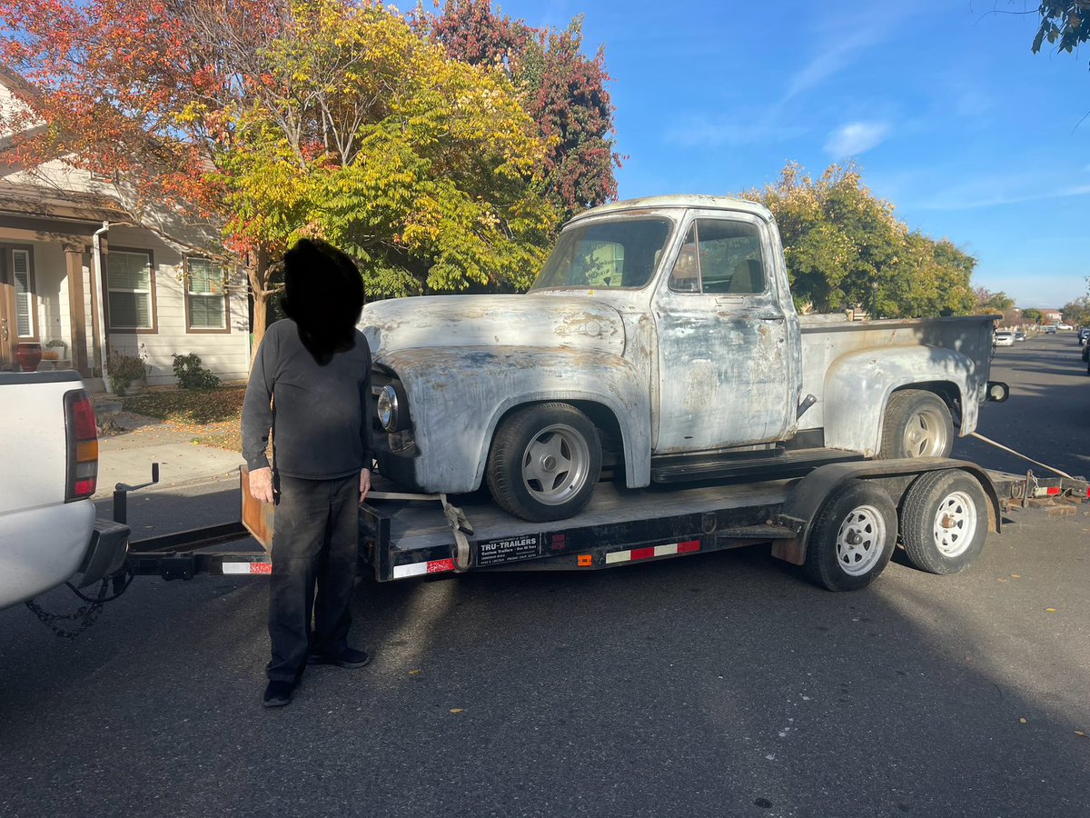 🪏 deci tweet media