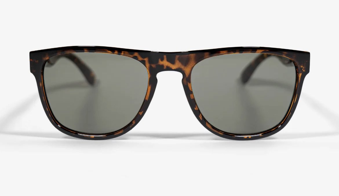 🎁プレゼント製品🎁
⑤ MAKALU Tortoise Green/14,000円
雪山は勿論通年山でも街でも使いやすいサングラス🕶️
ゴーグルとサングラスを使い分けるのがとても大事！
アウトドアモデルのサングラスです。
この製品が欲しい方はリポストを！
1名様に当たります‼
youtu.be/Rqs7NmLkM_8