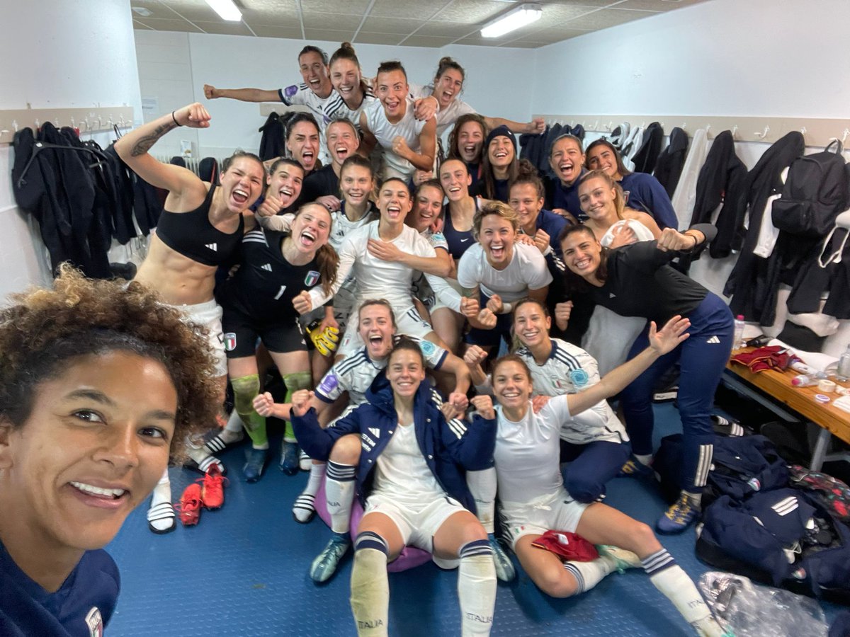 Selfie d'eccezione per una partita incredibile 💪🏽🇮🇹