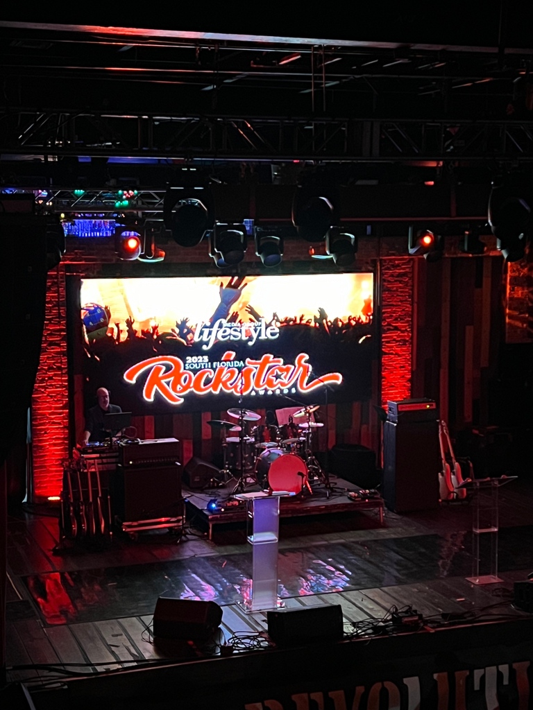Weinstein_Legal's tweet photo. 🎸⚡️ Join us in congratulating our founder Justin Weinstein in his recognition in the Legal category at the @lifestylemagfl 2023 South Florida Rockstar Awards!
#southflorida #travel #lifestyle #magazine #awards #rockstar #legal #revolutionlive #attorney https://t.co/09zITbq83F