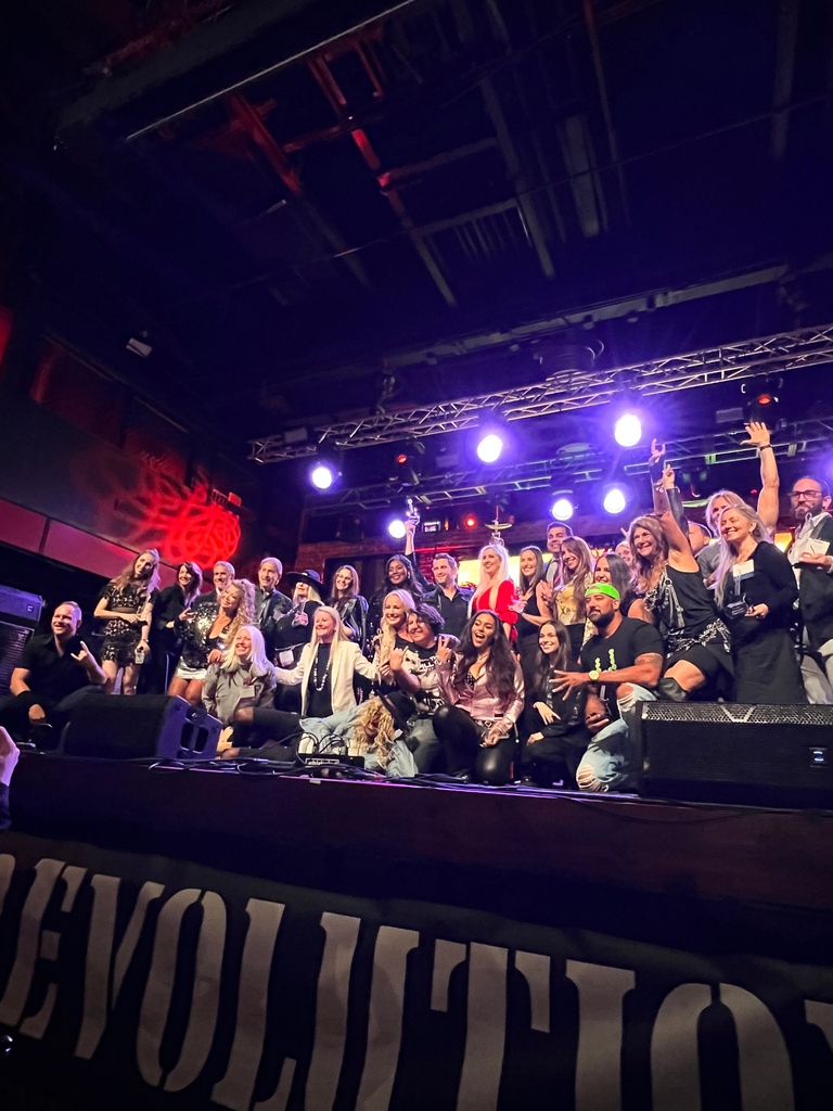 Weinstein_Legal's tweet photo. 🎸⚡️ Join us in congratulating our founder Justin Weinstein in his recognition in the Legal category at the @lifestylemagfl 2023 South Florida Rockstar Awards!
#southflorida #travel #lifestyle #magazine #awards #rockstar #legal #revolutionlive #attorney https://t.co/09zITbq83F