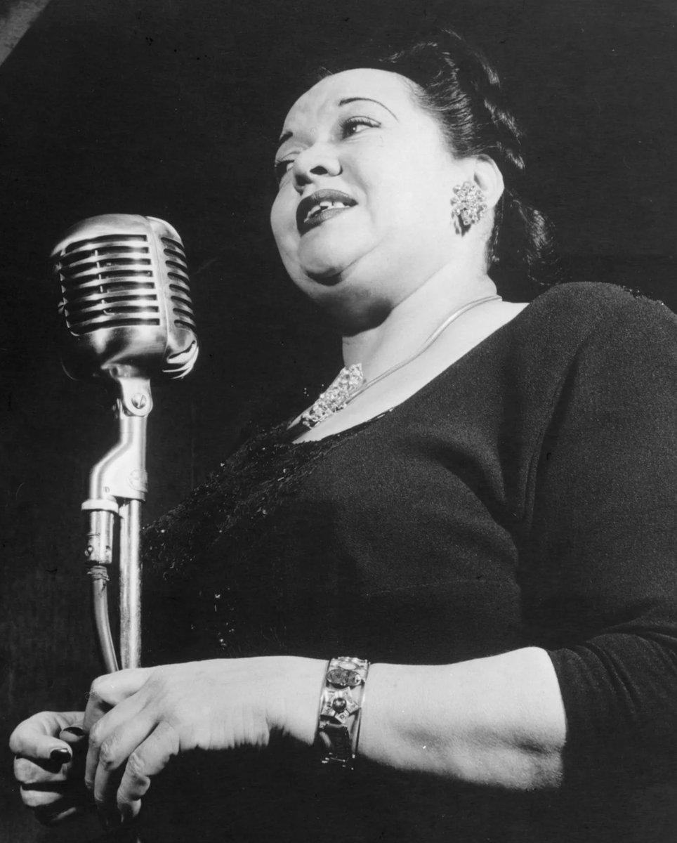 AlexPangman's tweet photo. On Swing Set this Saturday 7pm ET I'll play from Mildred Bailey's favourite records list from 1946! Tune is anywhere on the @jazzfm91 app #MildredBailey #DukeEllington #LouisArmstrong #jazzradio https://t.co/hQwDPPvwrI