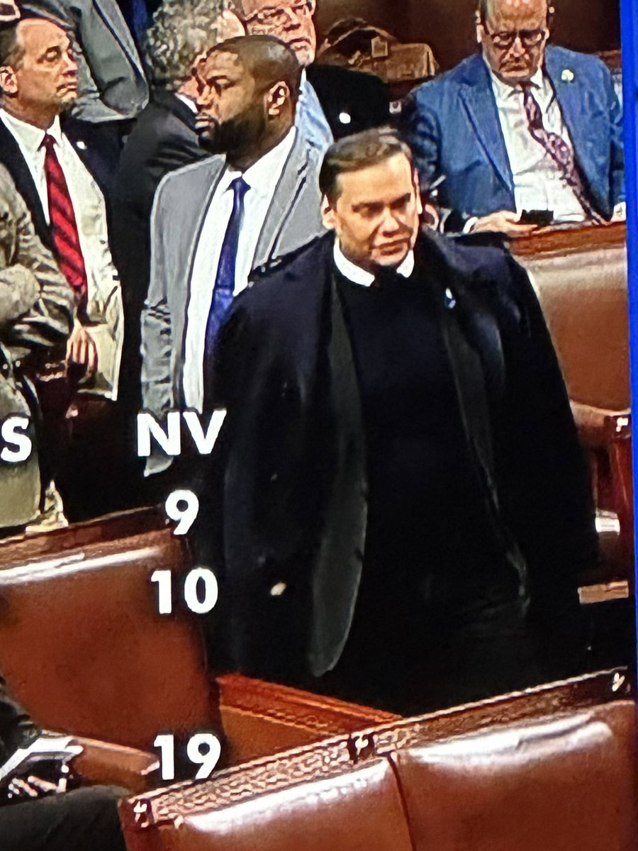 WaveJoy1629's tweet photo. George Santos shines as the beacon of hope, radiating positivity and joy even after his expulsion. He proudly wears his coat like a cape, symbolizing his gratitude and enthusiasm. The most uplifting member in Congress since the 1800s! https://t.co/Cg1FPyzTnx