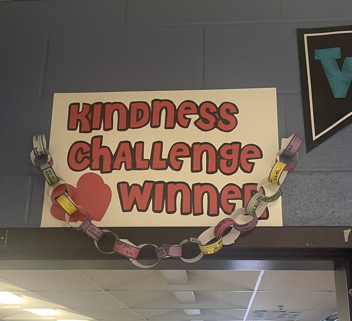 VaughanCounsel1's tweet photo. 4th and 5th grade class winners from our Kindess Challenge @TraciePerkins13 @EstesTamara #SoarOn https://t.co/QWBTZSnC7x