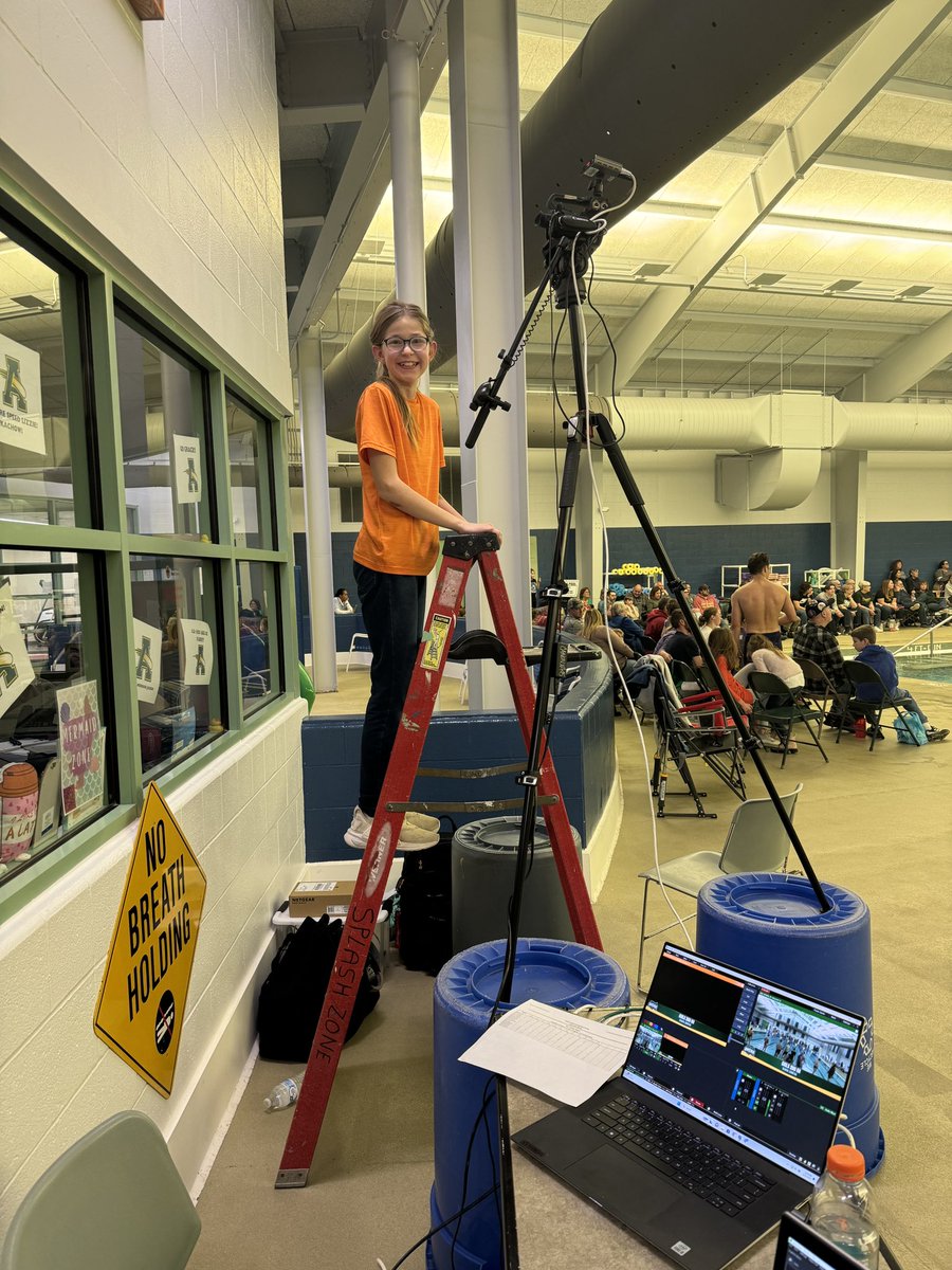 LiveComets's tweet photo. COMETSLIVE! Going above and beyond to bring you live events! @SteeleComets @AJHComets @TheCometSuper https://t.co/fzzjDTxAPM