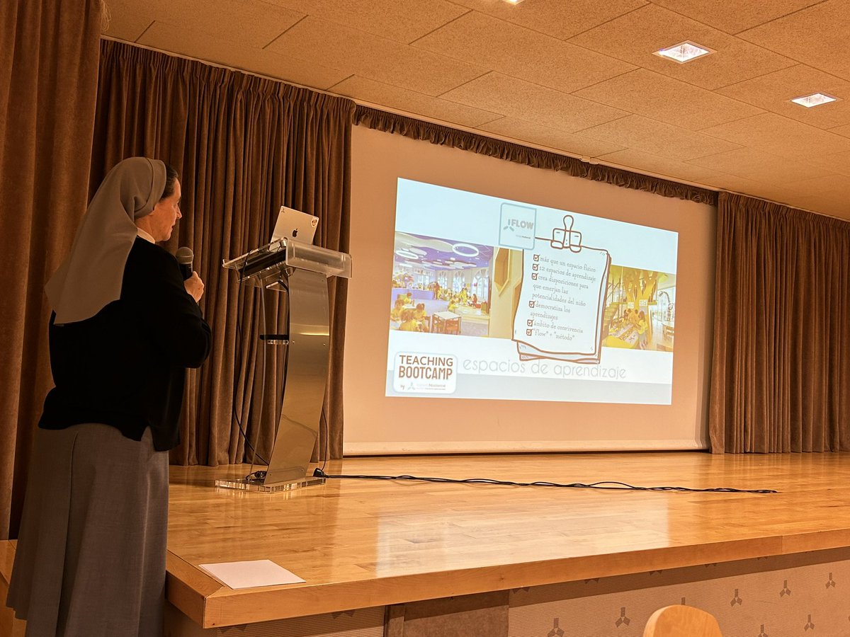 inevelasques's tweet photo. "No podemos educar para el mañana en la aquitectura del ayer"
Capacitación de la mano de @MarIzuel en @colemontse Barcelona. 

Una jornada inspiradora, motivadora y de muchos aprendizajes. GRACIAS https://t.co/B3FE9NkXvJ
