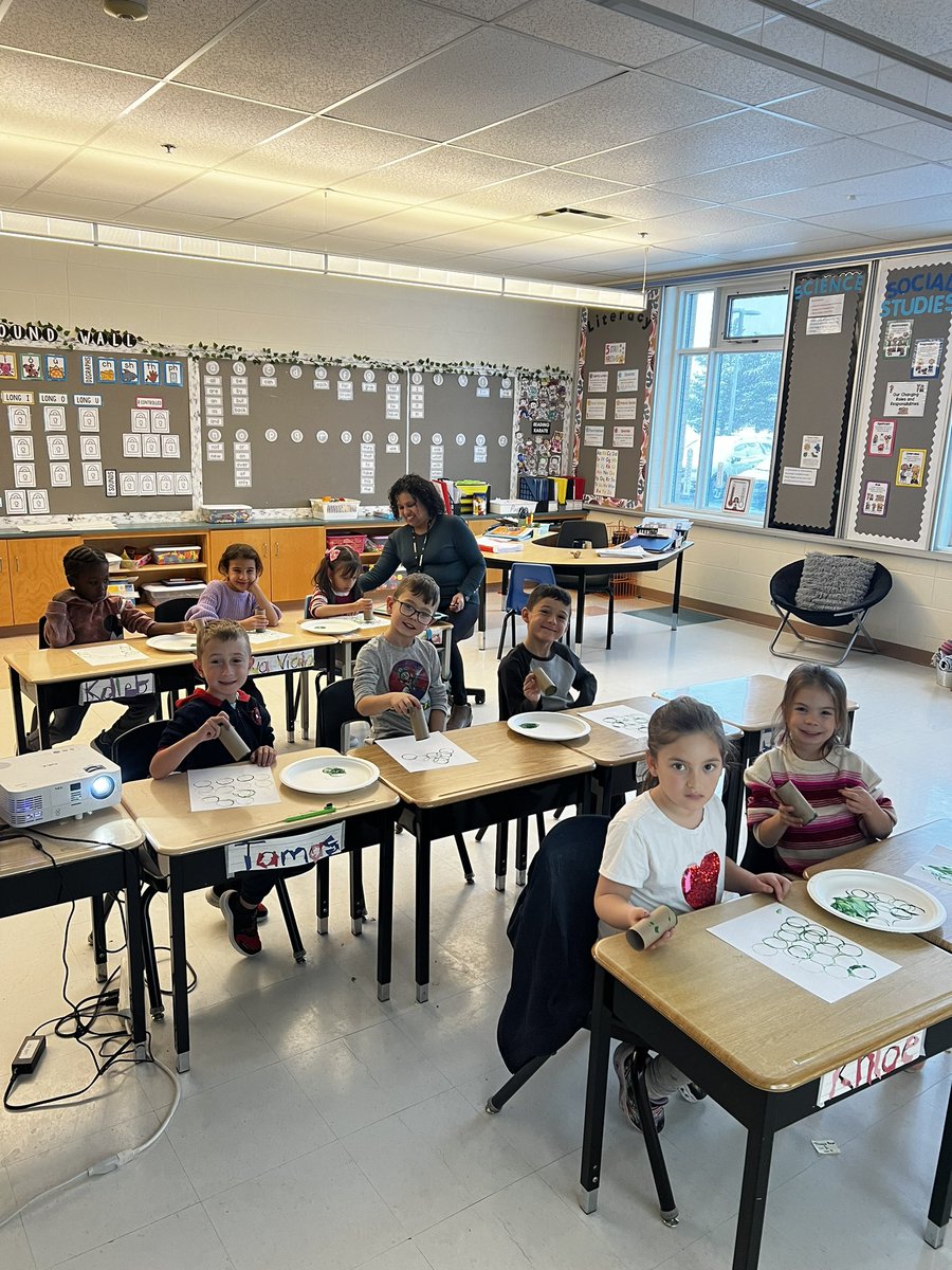 Ms. Gomes tweet media