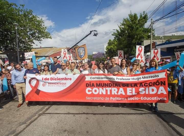 JenniferNoro's tweet photo. DIA MUNDIAL DE LA ACCIÓN CONTRA EL SIDA ❤️

Hoy acompañamos la Jornada por el Día Mundial de la Acción Contra el SIDA organizada por la Secretaria de Políticas Socio-educativas de @MuniBerazategui junto a nuestro Intendente @jjosemussi https://t.co/YF9tw69U2w