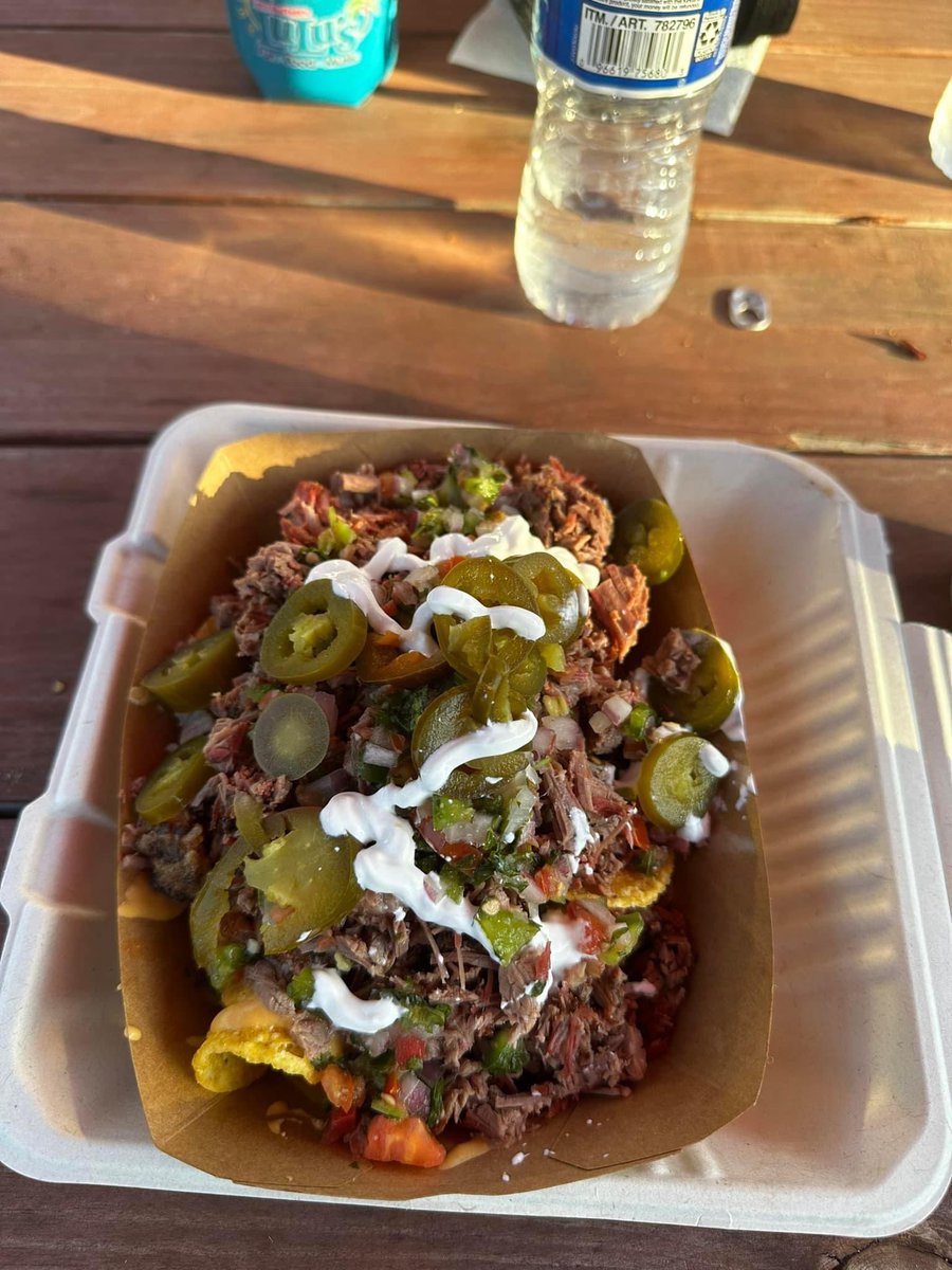 HotHeadedBBQ's tweet photo. DONT FORGET WE ARE OPEN! 

Our hours for tonight: 

5 PM - 8 PM 

Come get some good food and play some cornhole. 

BAR IS OPEN The Backyard

Call or text for pickup:

+1 (945) 226-6871 https://t.co/pQsF89B2ip