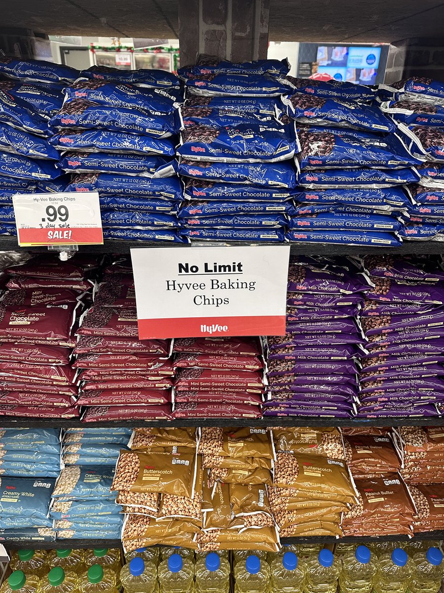 🍪 👩‍🍳 Baking Sale 👨‍🍳 🍪 

Great saving at Hy-Vee this weekend! 
•Baking chips 99¢ NO LIMIT!!!
•Hy-Vee peanut butter 99¢
•Brown and powdered sugar $1.88
•4lb sugar $2.49

Baking season is here, stock up and save this weekend!