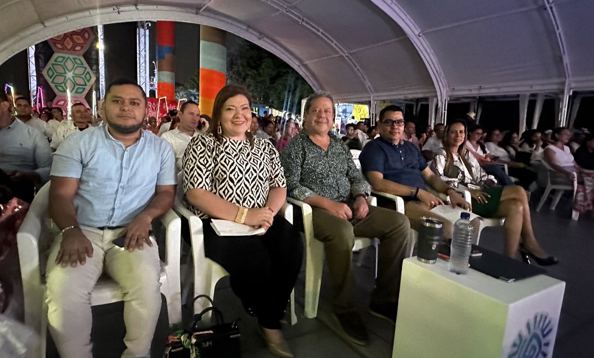 Amgasca's tweet photo. #AEstaHora participamos en el lanzamiento del clúster turístico del Huila ‘Un paraíso por Descubrir’ y la Tienda ‘Promisión’, evento en el que entregaremos los Reconocimientos a Emprendimientos SENA 2023, para destacar el talento de 11 de nuestros emprendedores 🚀👏 https://t.co/1gSZdS7If2