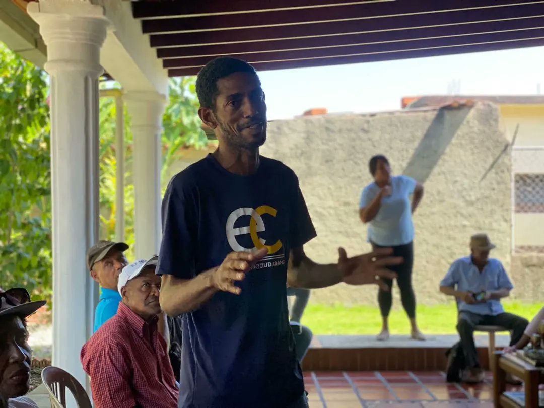 EnCiudadanoMir's tweet photo. Nos reunimos con parte de las direcciones ejecutivas municipales de los de la sub región de Barlovento de nuestro estado Miranda.

Seguimos comprometidos y luchando por la libertad y la democracia de Venezuela 🇻🇪 https://t.co/Tlpkl8PKz9