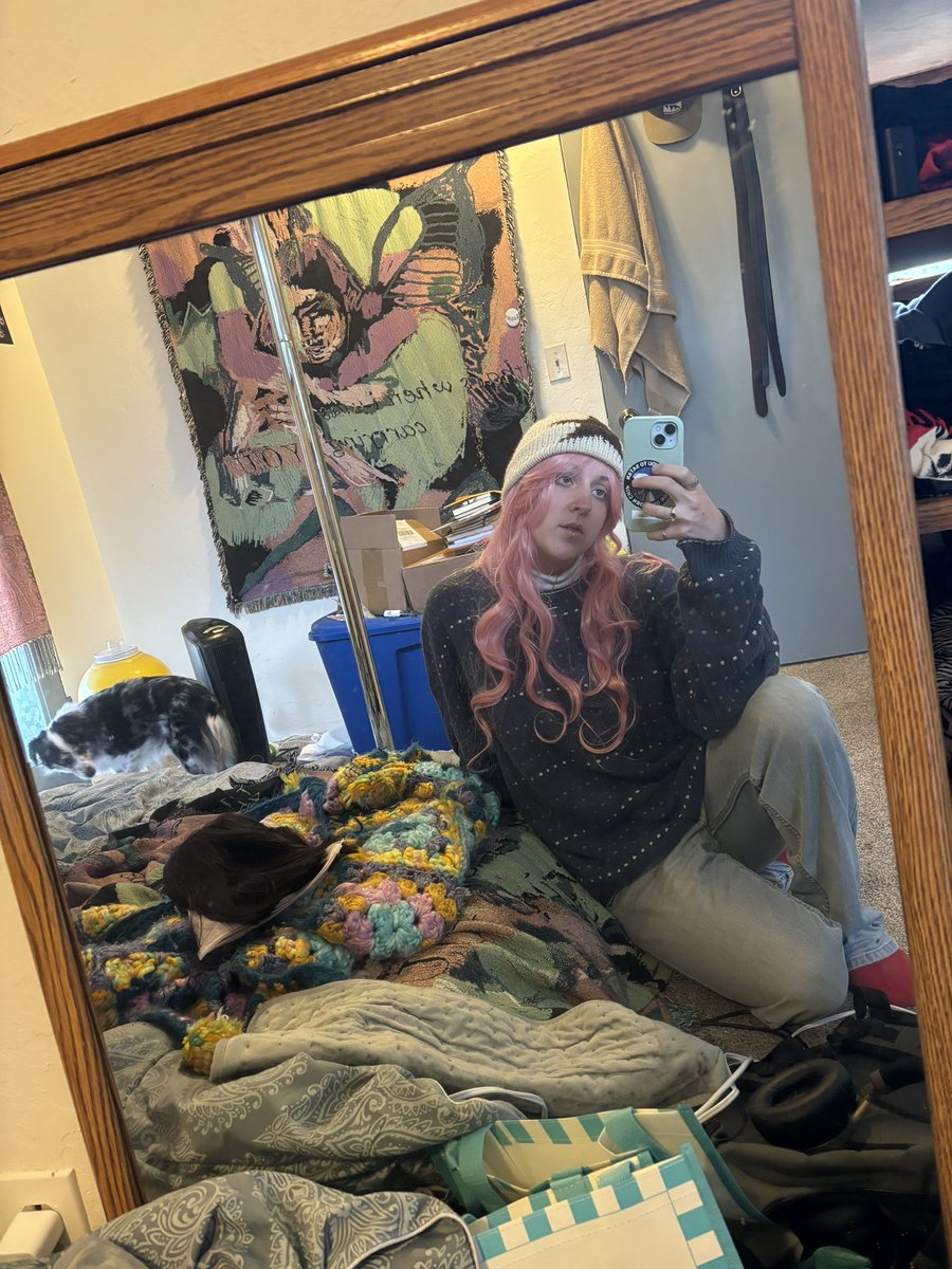 marbledmullet's tweet photo. Honestly love my pink wig, do i wear out tonight? https://t.co/4KI63jWTZ4