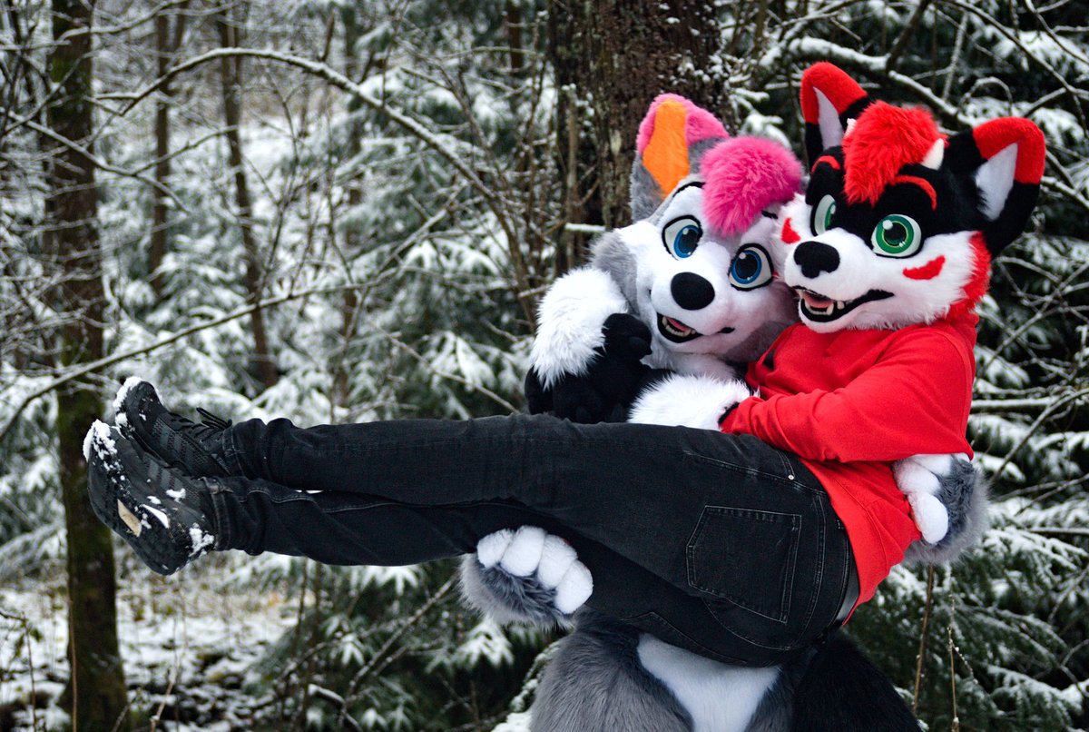 Happy #FursuitFriday ^^
🐺: <a href="/enthvy/">Enthvy</a> 
📷: <a href="/Feiro602/">Feiro</a>
✂️: <a href="/R5suits/">R5Suits (Rodney) 🌰12 years of talent✨</a>