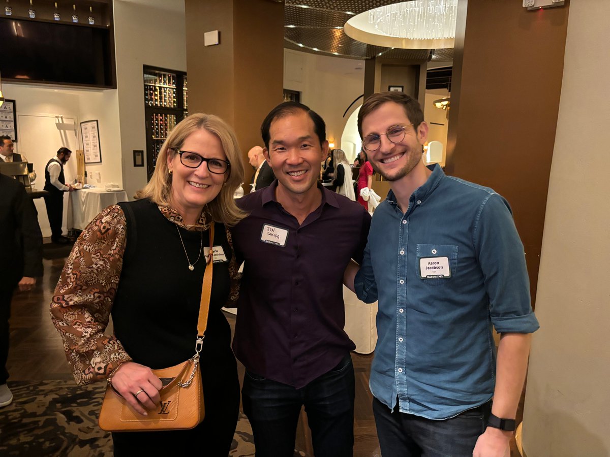 NEA (@nea) on Twitter photo Amazing week spending time with founders and friends at #AWSreInvent!
SUMMARY:
🎉 We had a blast partnering with <a href="/MadronaVentures/">Madrona</a> for our annual mixer
🚀 <a href="/SecondFront/">Second Front</a> announced their series B
🎙 Presentations/demos from <a href="/weaviate_io/">Weaviate • vector database</a> <a href="/floxdevelopment/">Flox</a> <a href="/segment/">Segment</a> <a href="/streamsets/">StreamSets</a> Amazing week spending time with founders and friends at #AWSreInvent!
SUMMARY:
🎉 We had a blast partnering with <a href="/MadronaVentures/">Madrona</a> for our annual mixer
🚀 <a href="/SecondFront/">Second Front</a> announced their series B
🎙 Presentations/demos from <a href="/weaviate_io/">Weaviate • vector database</a> <a href="/floxdevelopment/">Flox</a> <a href="/segment/">Segment</a> <a href="/streamsets/">StreamSets</a>