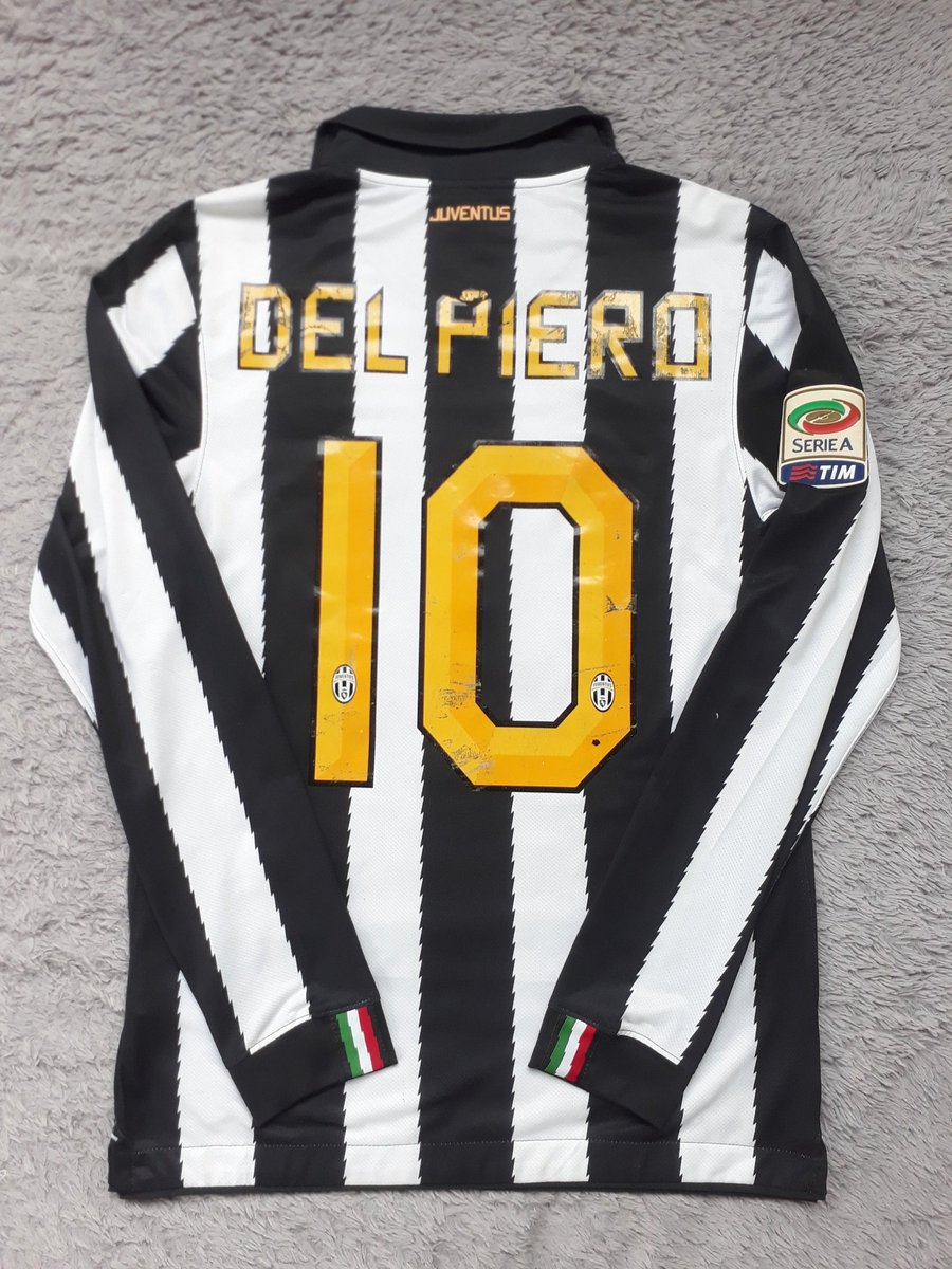 <a href="/Jerseyforum/">The OG Indonesian Blokecore</a> 
#jersey4sale 

JUVENTUS 10/11 LS home
VGC
SMALL size (71x49)
ALL original
Nameset lengket &amp; crack

IDR 950K

Interview : 0878714888366

Nego ✔
Tokped ✔