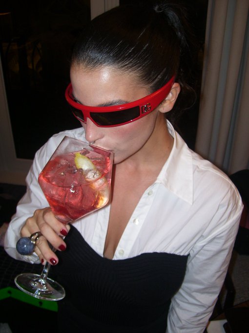 🌹🌹 https://t.co/LUicb8ocKV 💋💋 https://t.co/xhWiGiqi4R