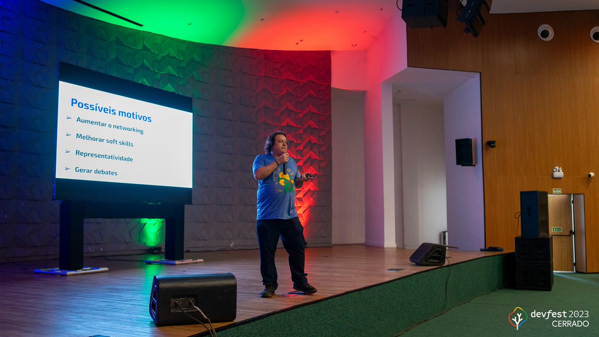 pokemaobr's tweet photo. Mais um evento sensacional que tive prazer de palestrar. #devfestcerrado foi muito BOM! Conheci gente nova, revi amizades, segunda vez em Goiânia esse ano. Uma organização sensacional. Muito obrigado por tudo! https://t.co/Vq6Bwhejhp