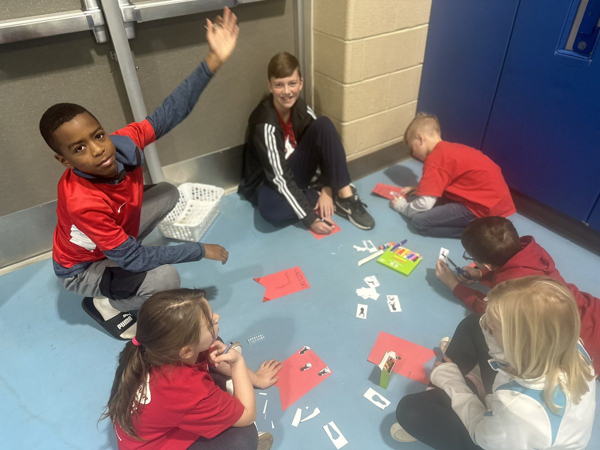 Another successful house meeting for Kalosyni!! ♥️🦌 Today we made banners to hang in the hall and played get to know you games! <a href="/pennmanor/">Penn Manor SD</a> <a href="/PMLearns/">Penn Manor Learning</a>