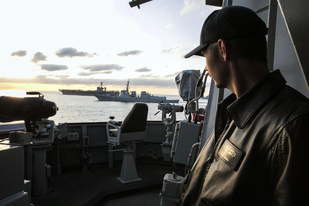 USNavy's tweet photo. #USNavy Photos of the Day:

1️⃣ #USSTheodoreRoosevelt @TheRealCVN71 #FLTOPS #VFA154 @US3rdFleet
2️⃣ #USSCarlVinson @CVN70 #UNREP and 3️⃣ #USSSterett underway with #CSG1 @US7thFleet
4️⃣ MWD Misa awarded medal during retirement ceremony @nas_oceana @MWD_News
👉 https://t.co/aZddB6hxYf https://t.co/SbbFsxj50g