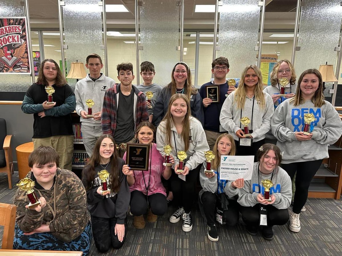 MrsGilleyUSHis's tweet photo. Bullitt Central High School’s first year at The Kentucky Youth Assembly!
Students collectively won Best New Delegation, Premiere Delegation, and our Commonwealth Bill was PASSED by the House and Senate!
#EffectiveCommunicators #ProductiveCollaborators
#AuthenticLearning https://t.co/n98XOfKqRA