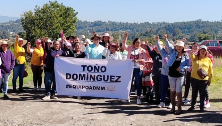 rosario84897686's tweet photo. #CadaVezSomosMasEquipoADMM
#Distrito45 https://t.co/n7o7NpmCmI