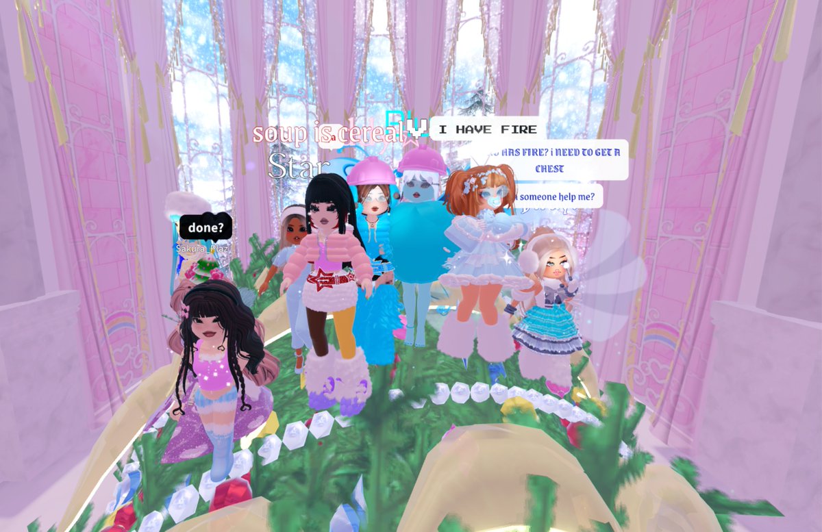 urnervousgf's tweet photo. me &amp; the girlies casually causing ruin to the castle <3 also special thanks to @RoyaleLunaa for her tree tut!!🤭 #royalehigh #royalehighchristmas #ROYALEWINTER #TIMBURRR https://t.co/8wUXYo8XlE
