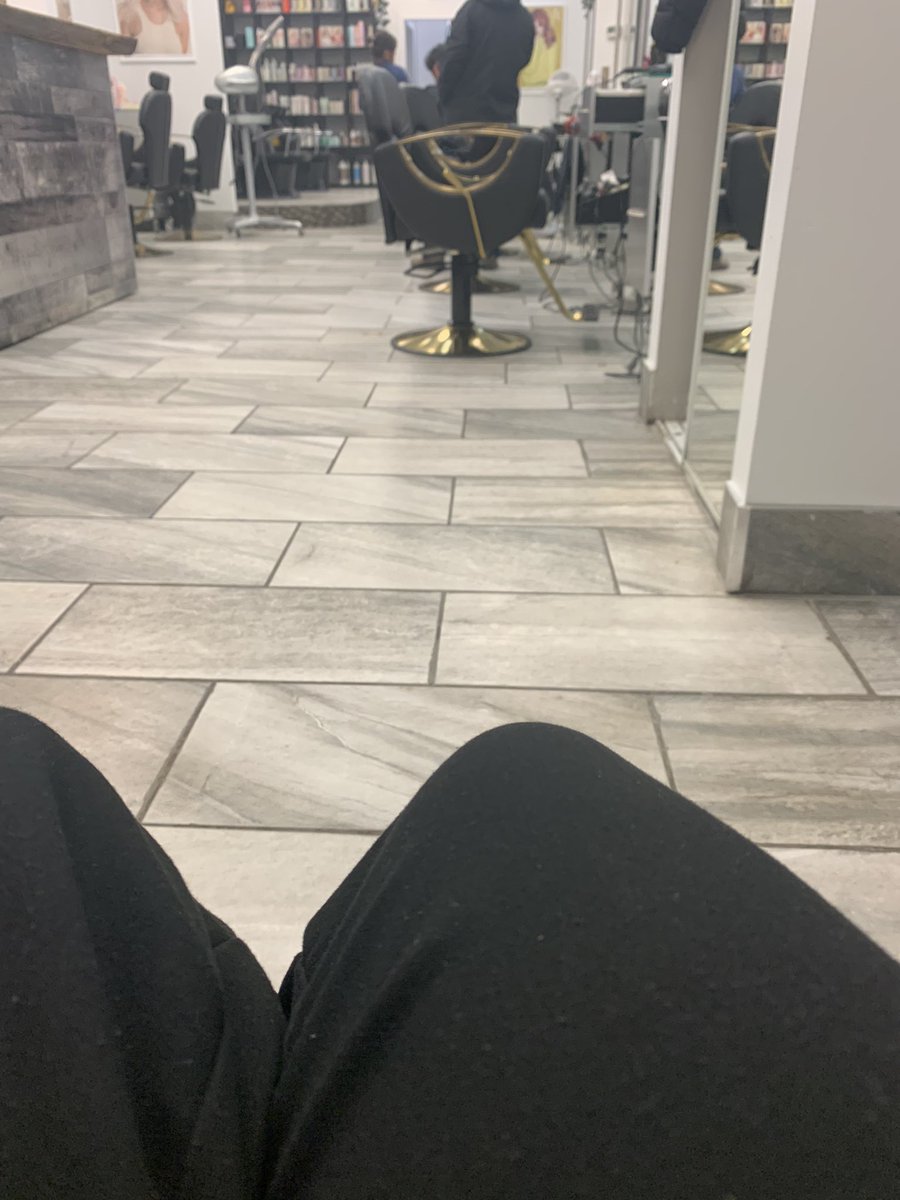 CrowBird666's tweet photo. Cutting my hair to feel less dysphoric✨ https://t.co/O8y9Ib58bV