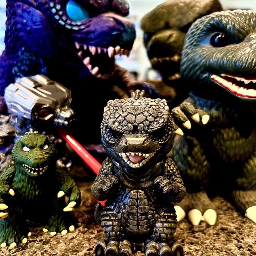 THEVanillaGodzilla tweet media