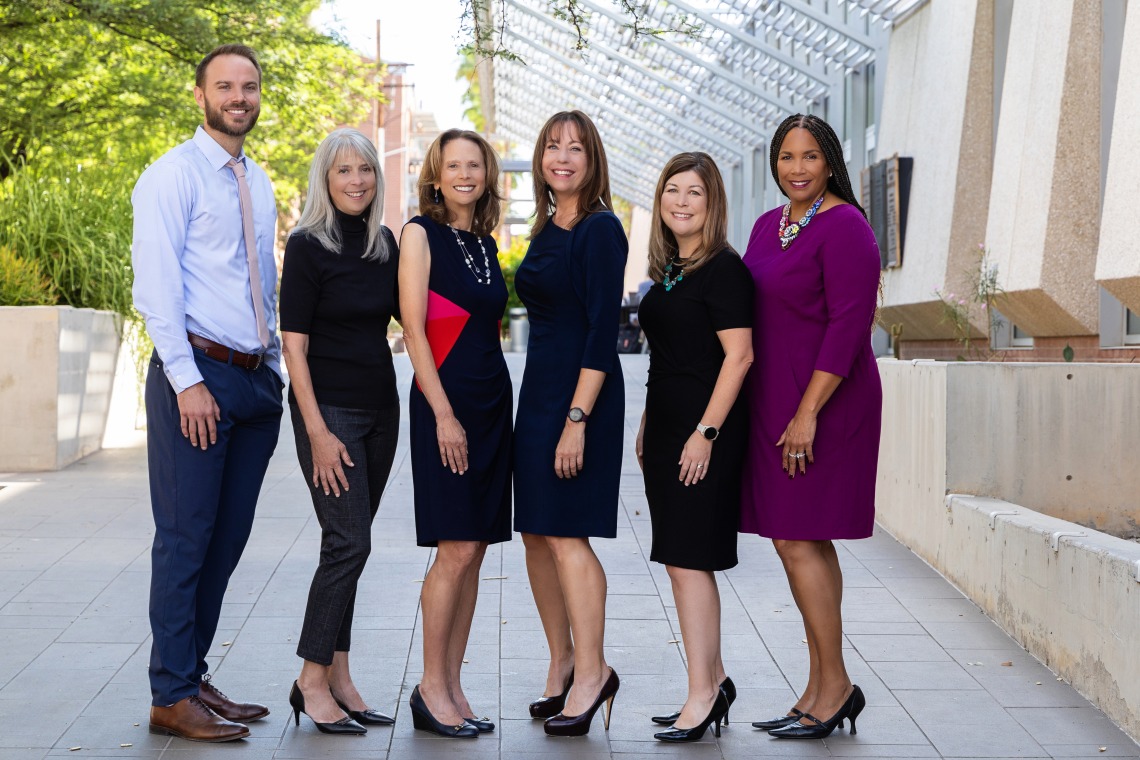 DrRobertRobbins's tweet photo. Innovation is a hallmark of @uarizonalaw. A great example: the “escape room” students participate in for Legal Research, Analysis, and Communication. This student-centered approach is why our legal writing program is ranked #8 in the nation. https://t.co/WsdVQCdNM9 https://t.co/X27uMPg2FM