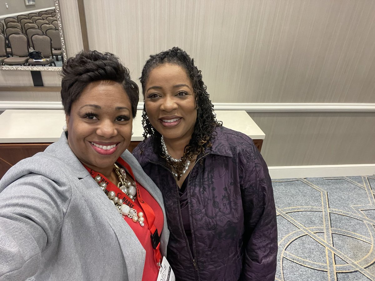 Tammie Moore tweet media