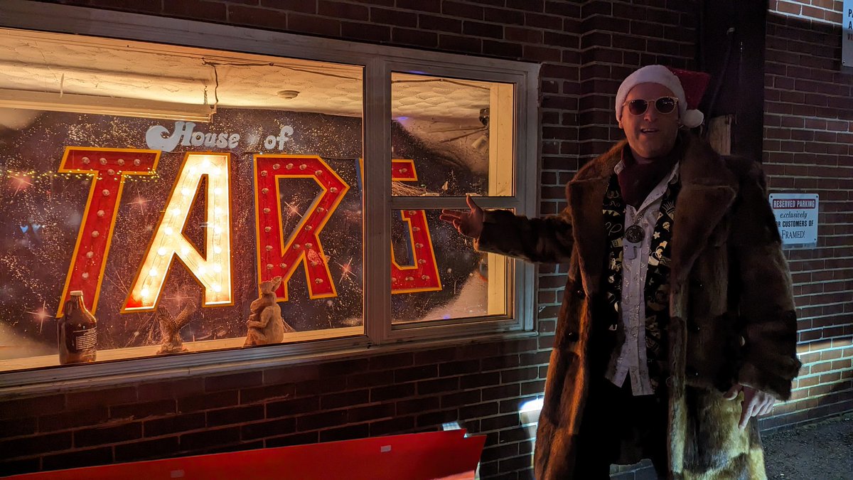 Santa Pub Crawl tweet media