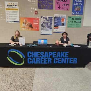 cpkcareercenter's tweet photo. Thursday, CCC visited @IRHBraves. Aiden Barlow, Med Lab, and Alyssa Skelton, Firefighting, joined Ms.Brinkley to share about their CCC experience. Shout out to the future Cyclones who came up after the presentation to ask questions. 💚🌪💙#3Cs #ProudtobeCCC #FutureCyclones https://t.co/G5oc1qHrDk