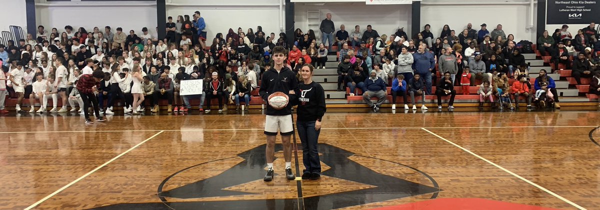 Lutheran West Athletics (@lw_athletics) on Twitter photo Congrats to Jayson Levis who was recognized tonight for surpassing 1,000 career points at the end of last season! #GoWest
<a href="/LutheranWest/">Lutheran West</a> <a href="/mgoul/">Matt Goul</a> <a href="/CVC_Athletics/">Chagrin Valley Conference</a> Congrats to Jayson Levis who was recognized tonight for surpassing 1,000 career points at the end of last season! #GoWest
<a href="/LutheranWest/">Lutheran West</a> <a href="/mgoul/">Matt Goul</a> <a href="/CVC_Athletics/">Chagrin Valley Conference</a>