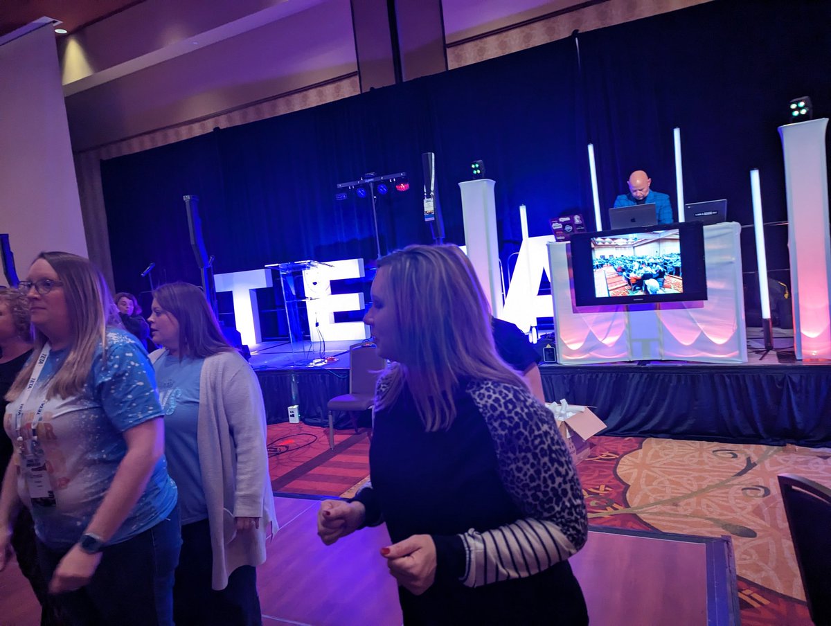 DJSevenEvents's tweet photo. @DJSevenEvents had and absolute blast DJ-ing @TNTETA Thursday night event in Murfreesboro at #TETC23. What an awesome crowd of around 900 and they really know how to celebrate. #BigFun https://t.co/DUj84sPgdG