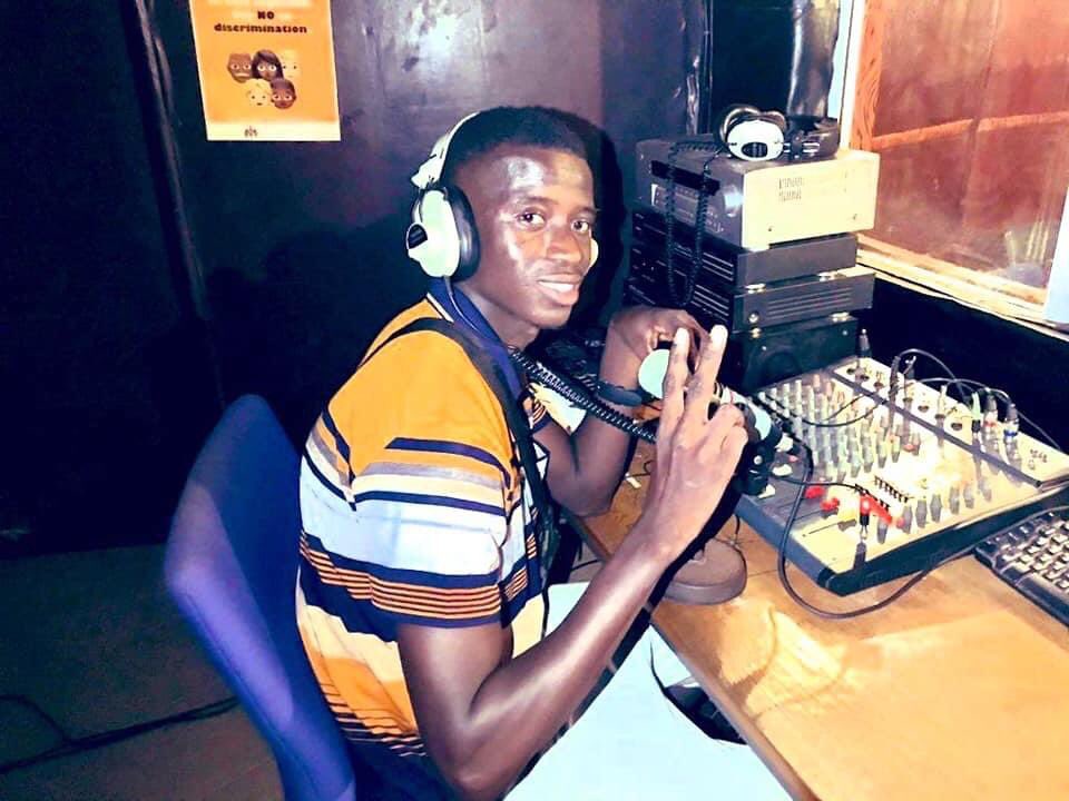 An ounce of grudge is a burden to the bearer. 

A pound of pride is a curse to your being. 

An atom of jealousy is a bug to your dignified being. 

Be real! Be you! Focus on you and empower others!