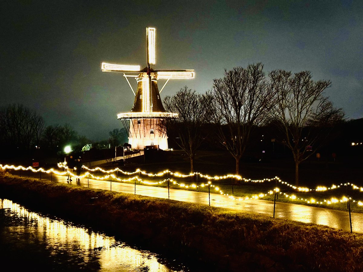 Holland’s Mayor Nathan Bocks tweet media