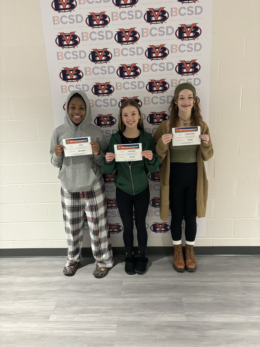 BHSDiFranAP's tweet photo. Our awesome PBIS winners for the week! Thank you for being respectful, responsible, and safe! #BeATitan #AlwaysBeBest @BMHSTitans @BereaCSD @OHPBIS @BCSDWheeler @mdraves @m_smithberger @boodheshwar @mrmuchabmhs @AmandaSlyder https://t.co/HoVmwVqDNz