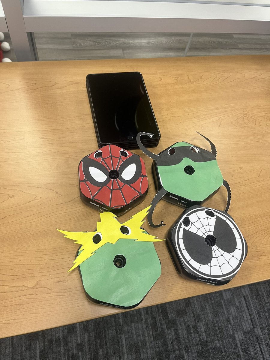 Mrs_T_theIT's tweet photo. Having a blast tonight at Hackathon! @MissAndrew_FCE @PrecusGlover @MoliverMediaSp #HumbleISDCodes #rootrobot #ILoveMyJob https://t.co/epWIYknOPR
