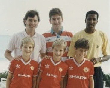 TRO16's tweet photo. @Cantona_Collars @strongpapas @Fergie_Years i was there for both matches..  they played bermuda and also somerset..  im from bda and was 11 at the time..  during the same trip fergie spotted shaun goater at 17 and brought him to back to united..  fergie was great with the spectators; especially kids.. https://t.co/RdDgqo7CkB